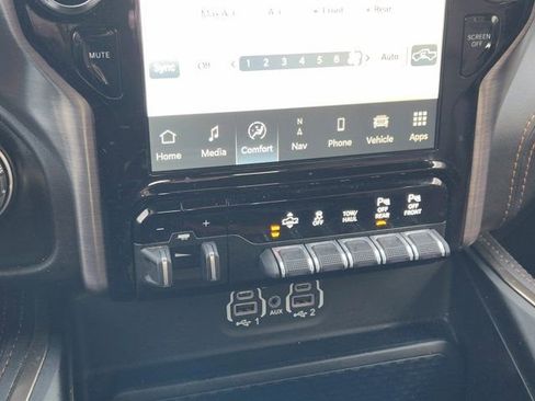 Used 2023 RAM 1500 Limited w/ Body Color Bumper Group image 22