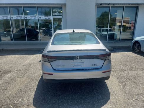 Used 2023 Honda Accord Sport image 10