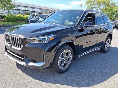 Certified 2025 BMW X1 xDrive28i w/ Convenience Package image 2