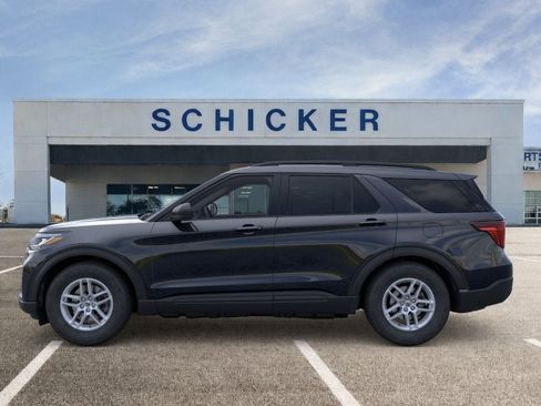 New 2026 Ford Explorer Active AWD/4WD image 3