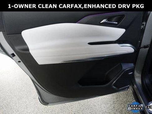 Used 2024 Chevrolet Traverse RS FWD image 20