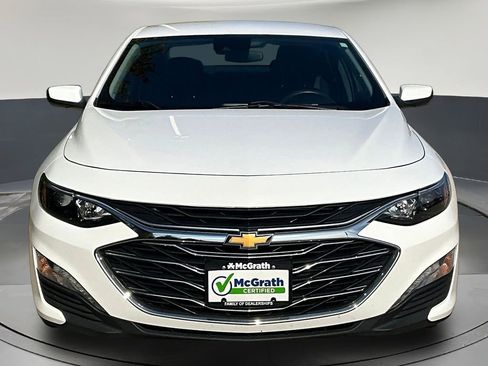Used 2024 Chevrolet Malibu LT FWD image 2