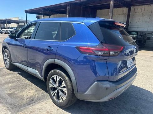 Used 2021 Nissan Rogue SV FWD image 7
