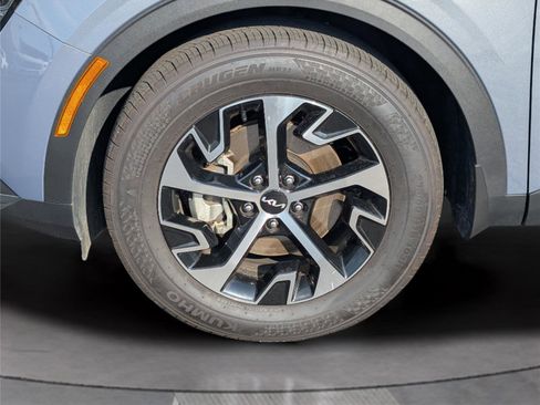 Used 2024 Kia Sportage EX image 18