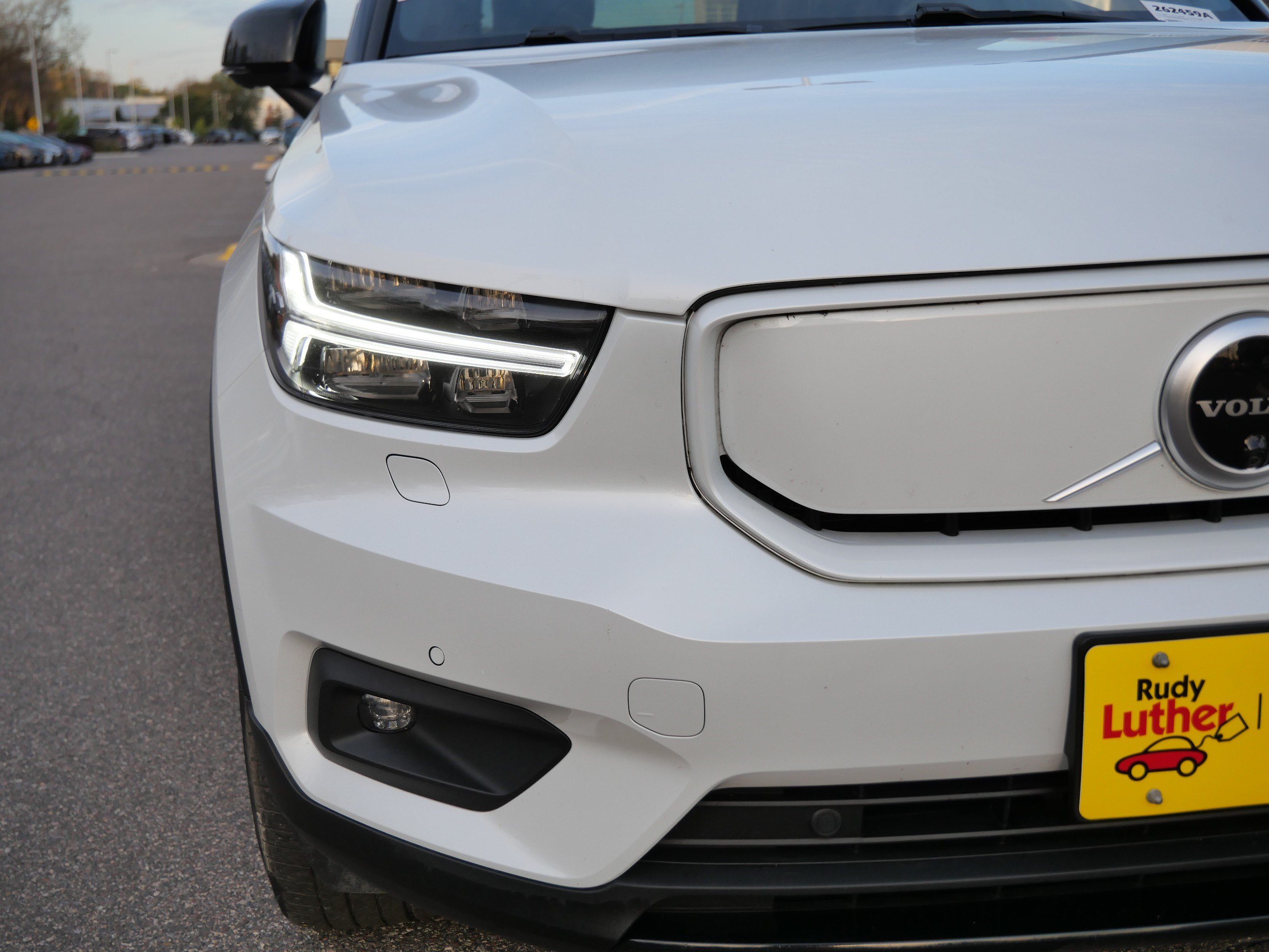 Used 2021 Volvo XC40 P8 Recharge AWD/4WD image 16