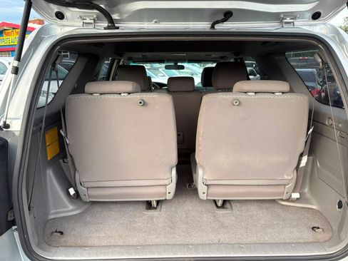 Used 2006 Toyota 4Runner SR5 AWD/4WD image 13