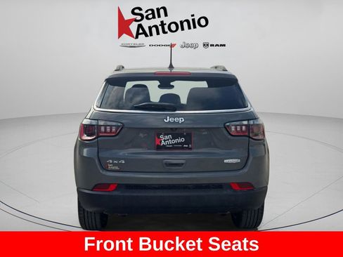 Certified 2024 Jeep Compass Latitude image 7