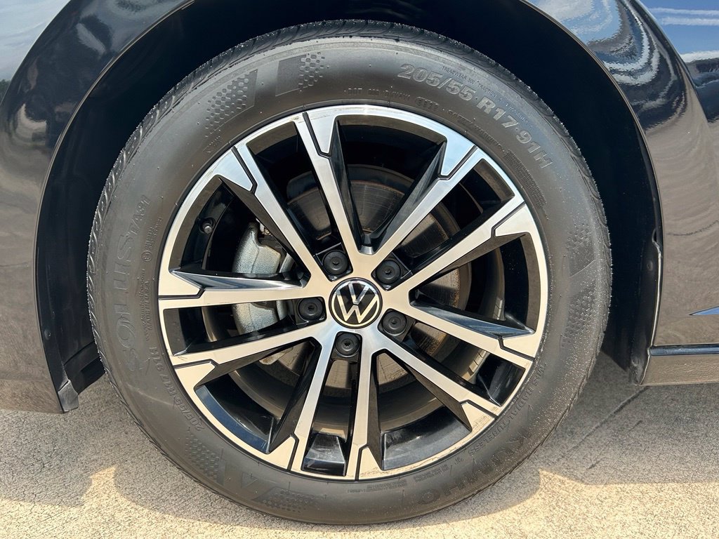 Certified 2024 Volkswagen Jetta Sport FWD image 34