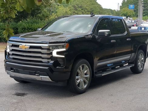 New 2026 Chevrolet Silverado 1500 High Country w/ High Country Premium Package AWD/4WD image 8