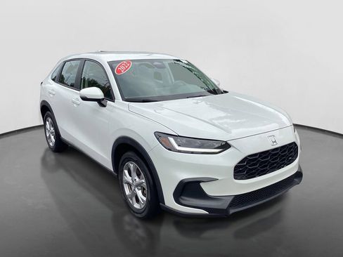 Used 2023 Honda HR-V LX image 3
