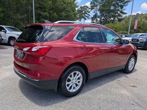 Used 2018 Chevrolet Equinox LT w/ Sun & Infotainment Package AWD/4WD image 4