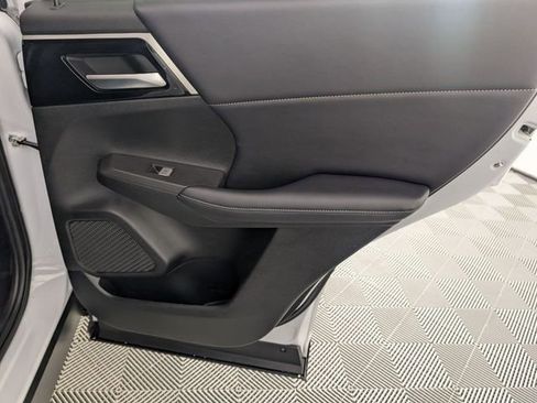 Used 2024 Mitsubishi Outlander SE AWD/4WD image 33