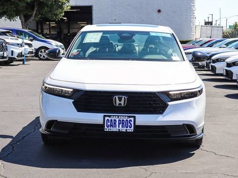 Used 2025 Honda Accord Sport image 4