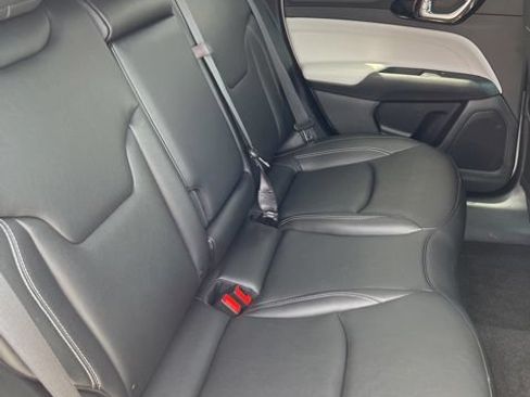 Certified 2025 Jeep Compass Limited AWD/4WD image 13