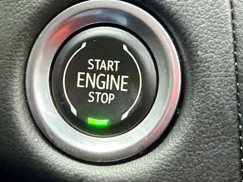 Used 2021 GMC Yukon AT4 w/ Technology Package image 42