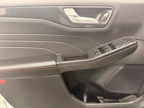 Used 2025 Ford Escape ST-Line FWD image 13