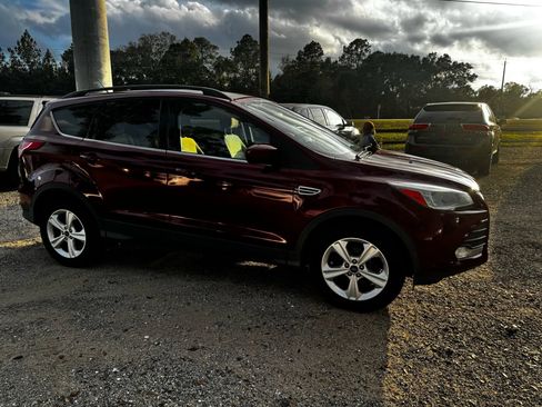 Used 2014 Ford Escape SE w/ Equipment Group 201A image 10