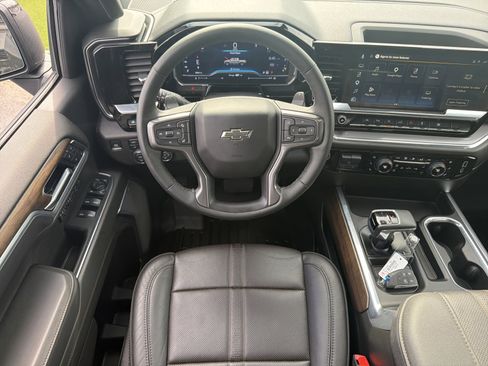 Used 2025 Chevrolet Silverado 1500 High Country w/ Midnight Edition AWD/4WD image 30