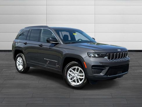 New 2026 Jeep Grand Cherokee Laredo X AWD/4WD image 1