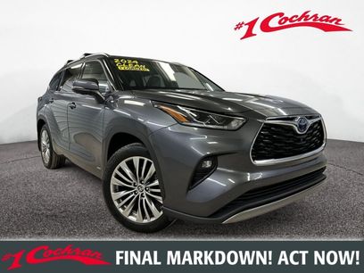 Used 2024 Toyota Highlander Platinum