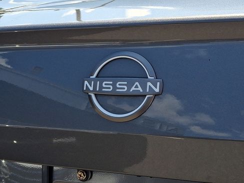 Used 2025 Nissan Altima 2.5 SV FWD image 31