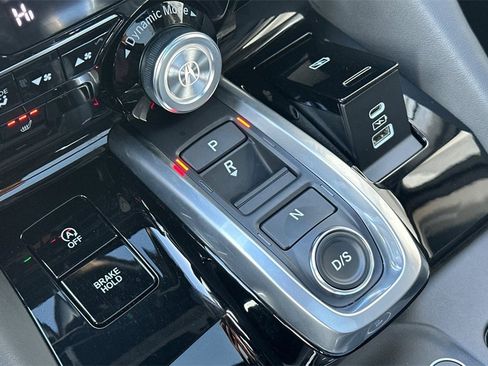 Certified 2024 Acura MDX FWD w/ Technology Package image 24