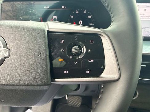 Used 2025 Nissan Murano SL AWD/4WD image 7