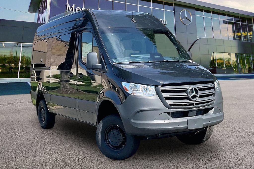New 2025 Mercedes-Benz Sprinter 2500 image 1