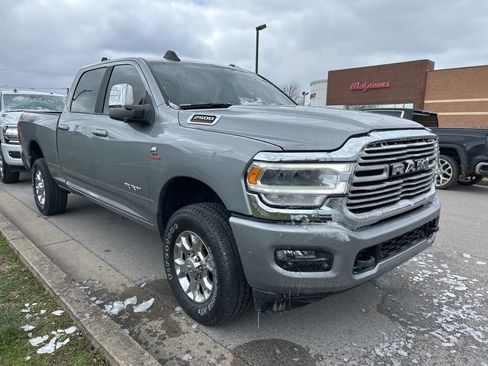 Used 2024 RAM 2500 Laramie AWD/4WD image 2