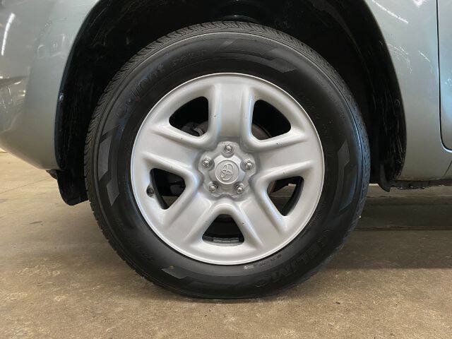 Used 2007 Toyota RAV4 4WD image 25