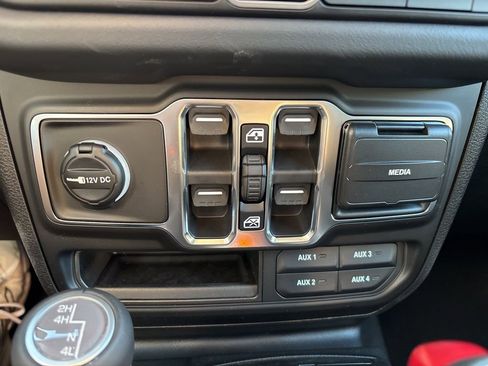New 2026 Jeep Gladiator Mojave AWD/4WD image 72