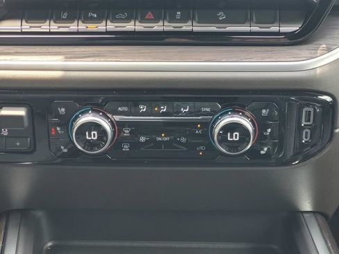 New 2026 GMC Sierra 2500 SLT w/ Texas SLT Premium Package AWD/4WD image 14