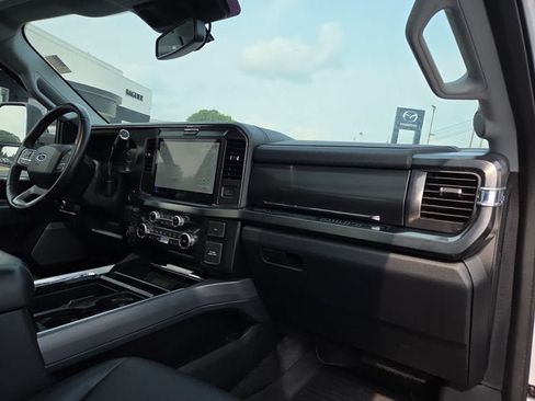 Used 2025 Ford F250 Lariat w/ Black Appearance Package AWD/4WD image 14