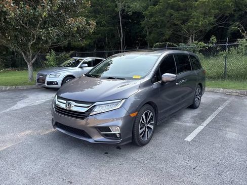 Used 2019 Honda Odyssey Elite image 3