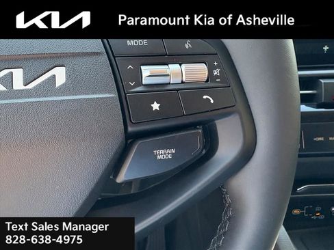 New 2026 Kia Sportage EX image 11