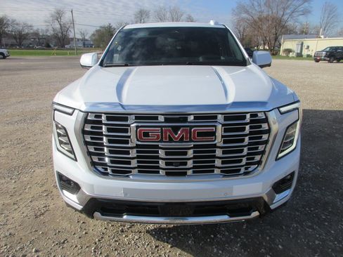 New 2026 GMC Yukon Denali image 10