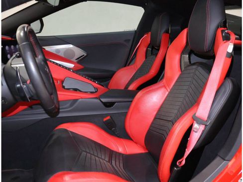 Used 2021 Chevrolet Corvette Stingray Preferred Cpe w/ Z51 Performance Package RWD image 12