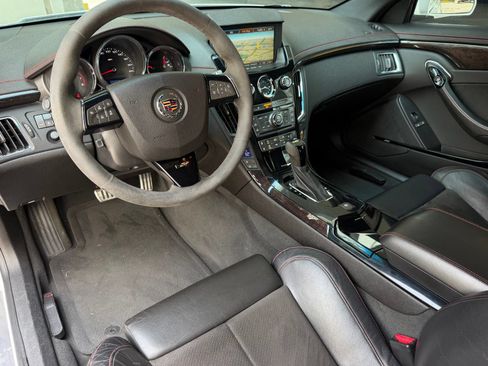 Used 2015 Cadillac CTS V RWD image 2