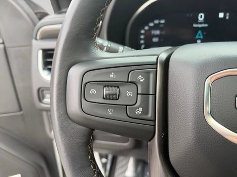 Used 2022 GMC Yukon AT4 AWD/4WD image 23