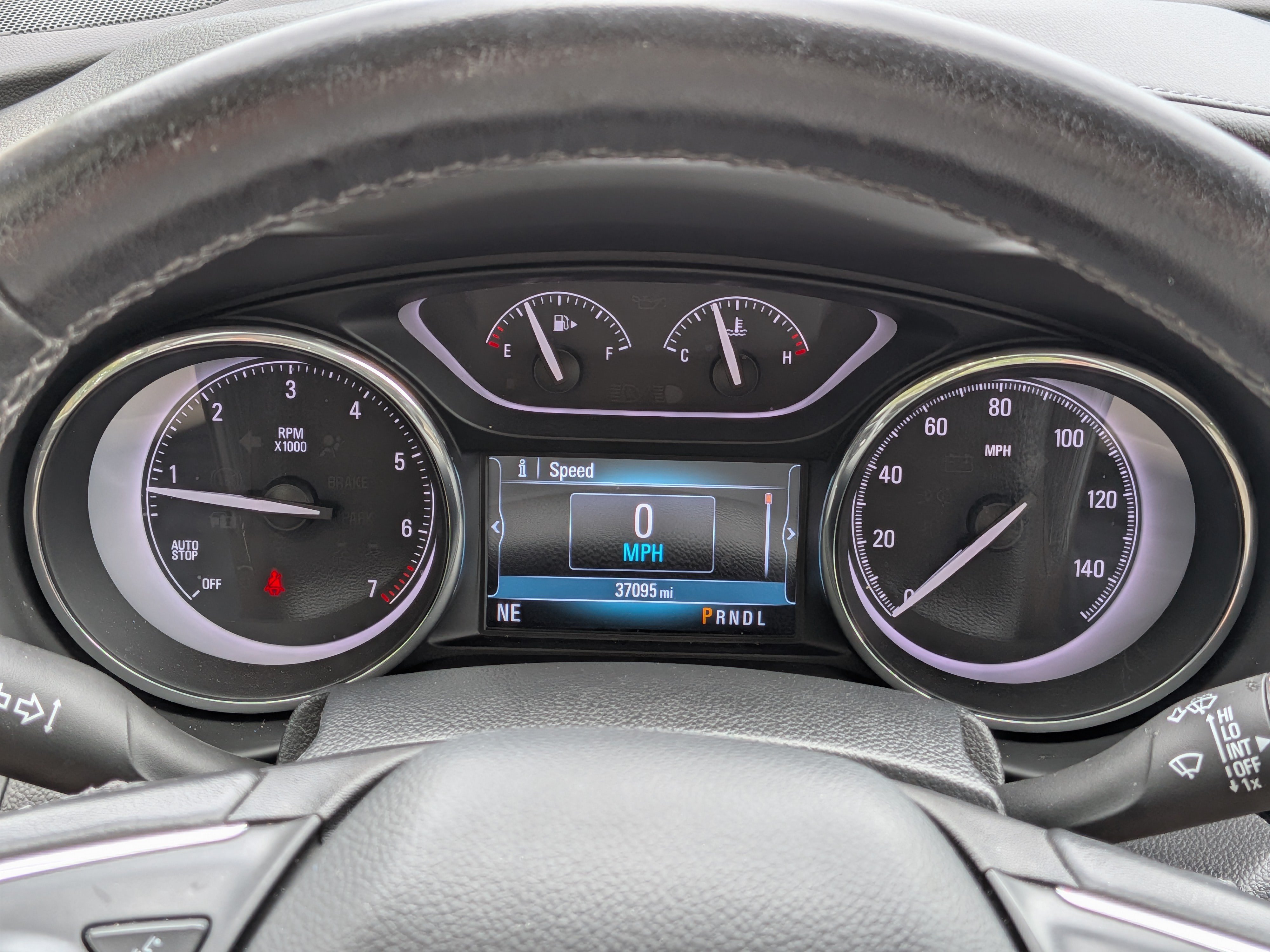 Used 2020 Buick Envision Essence w/ LPO, Cargo Package FWD image 28