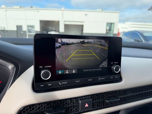 Used 2025 Honda HR-V LX image 25