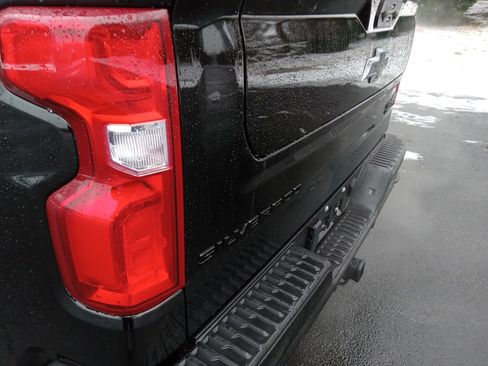 Used 2025 Chevrolet Silverado 1500 High Country w/ Midnight Edition image 8