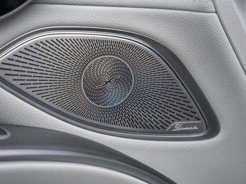 Used 2023 Mercedes-Benz EQS 580 4MATIC SUV image 35