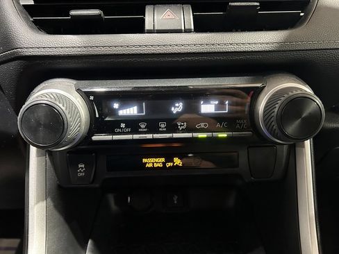Used 2020 Toyota RAV4 LE w/ All Weather Liner Package FWD image 27