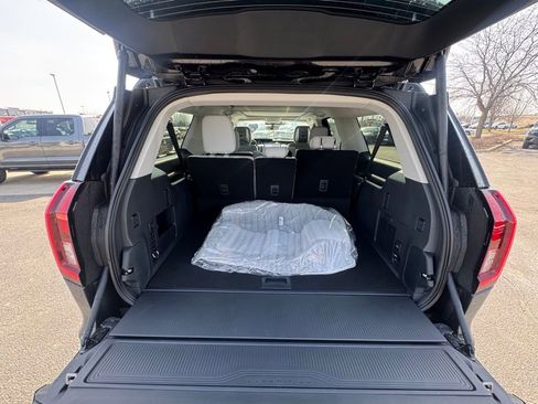 New 2026 Ford Expedition Max Platinum w/ Driver's Package AWD/4WD image 12