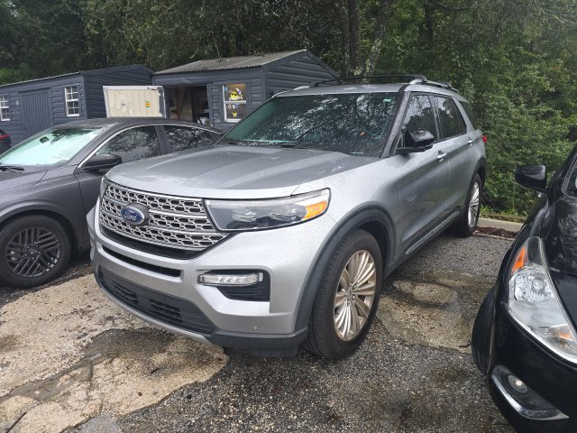 Used 2023 Ford Explorer Limited w/ Limited Technology Package RWD image 2