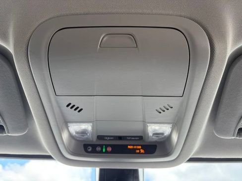 Used 2023 GMC Acadia SLE w/ Driver Convenience Package FWD image 28