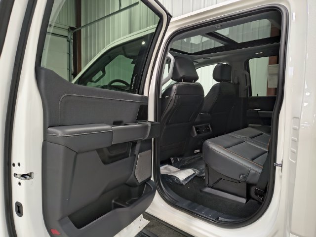 New 2026 Ford F350 Lariat w/ Black Appearance Package AWD/4WD image 26