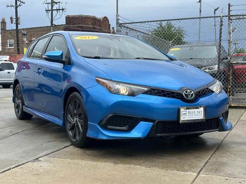 Used 2017 Toyota Corolla iM w/ All-Weather Mat Package FWD image 3