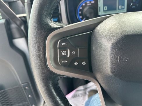 Used 2022 Ford Bronco Black Diamond image 18